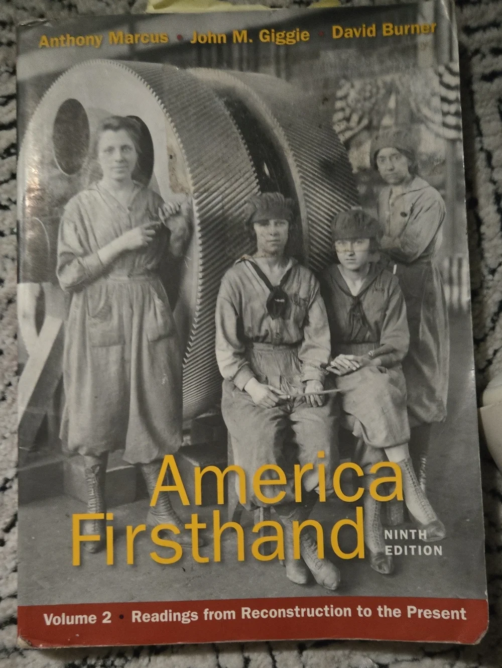 AmericaFirsthand(NinthEdition)-GrayandYellowHardcoverBook